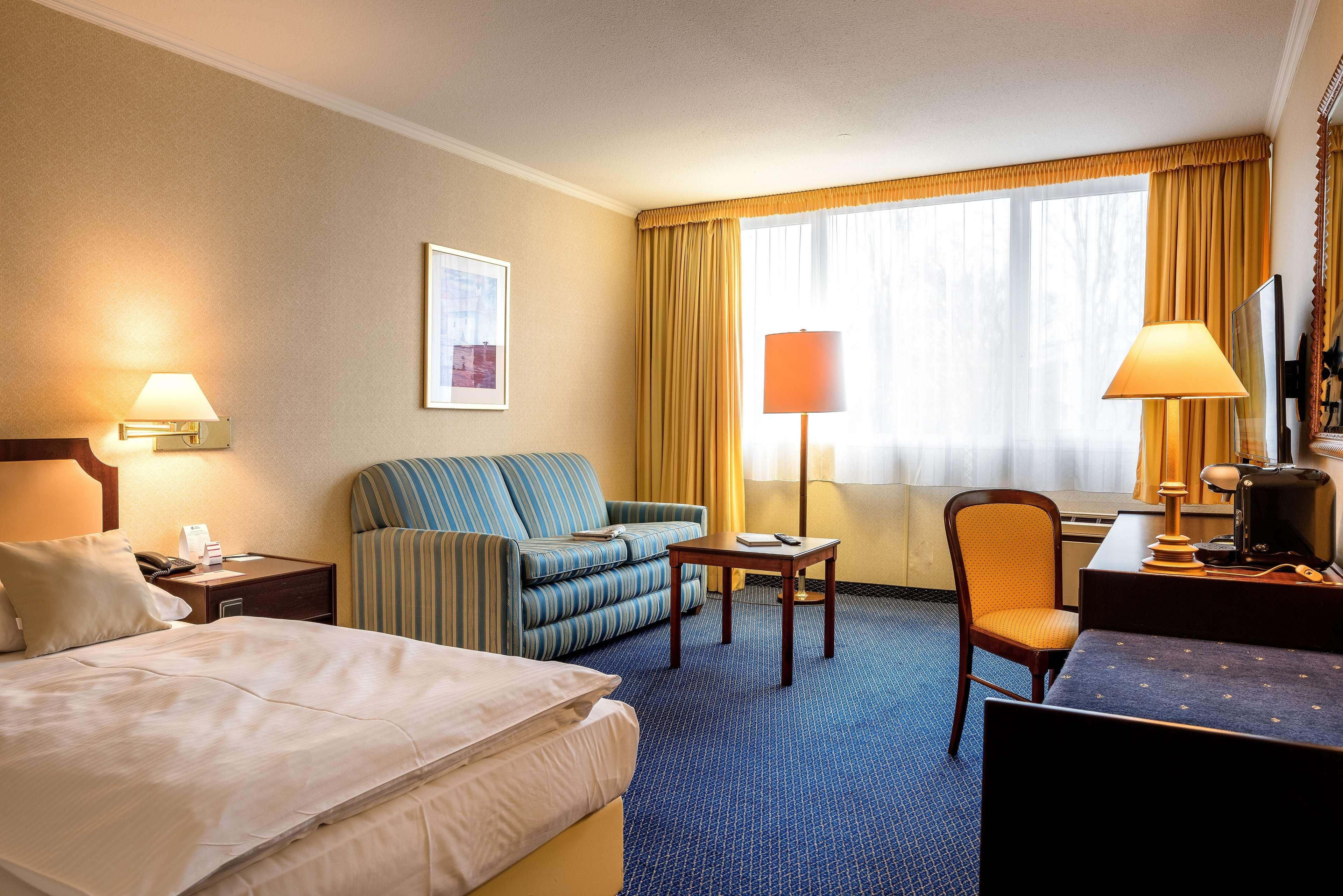 Leoso Hotel Ludwigshafen Ngoại thất bức ảnh