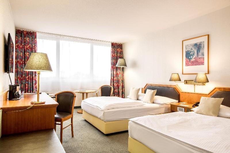 Leoso Hotel Ludwigshafen Phòng bức ảnh