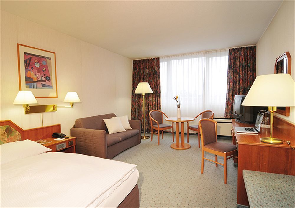 Leoso Hotel Ludwigshafen Ngoại thất bức ảnh
