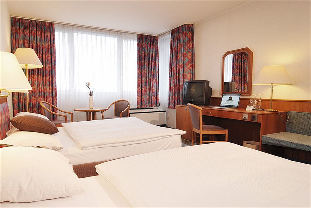 Leoso Hotel Ludwigshafen Ngoại thất bức ảnh